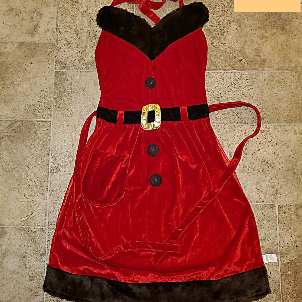 Velvety Red Christmas Apron with Faux Fur Trim ~ Tie Back ~ One Size ~ EUC